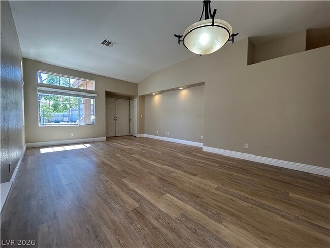 10404 Horseback Ridge Ave