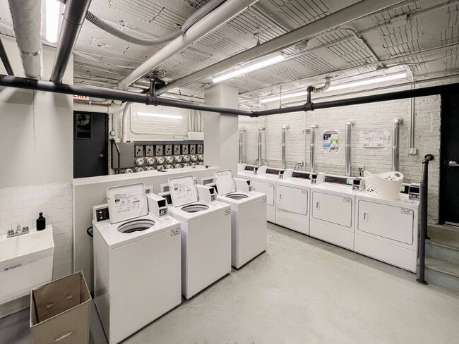 Photo - 1620 W Sunnyside Ave Unit 512-302