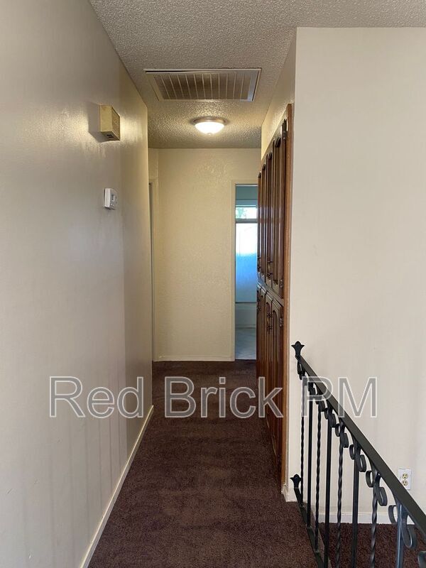 Photo - 2998 Sequoia Dr