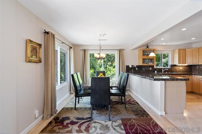 Photo - 1.5 Bedrooms - 1.5 Bathrooms Split Level House - Mt. Helix Artist’s Colony Executive Rental