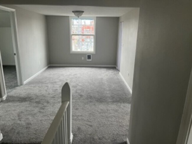 Photo - 615 SW 4th Ave Unit 615 4th Ave. SW A