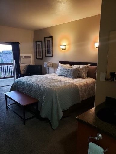 Photo - 2560 Woodhill Way Unit 1