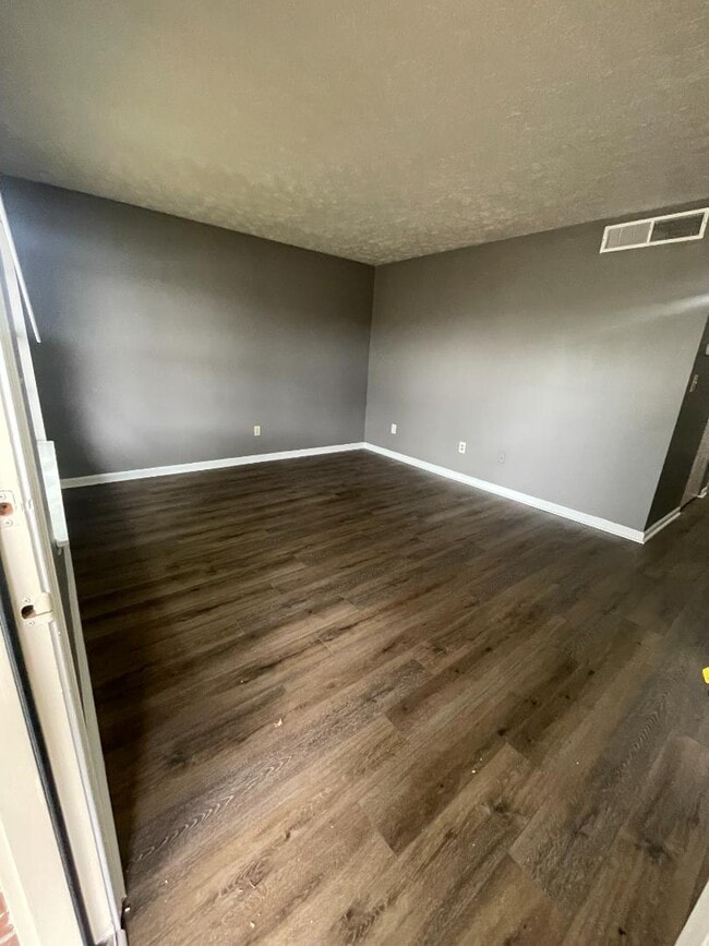 Building Photo - 100 Wabarto Way Rental