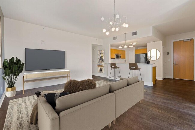 Photo - 603 Davis St Unit 1304