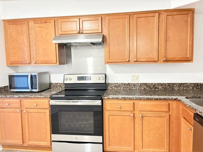Photo - 1104 Castilian Ct Unit 109