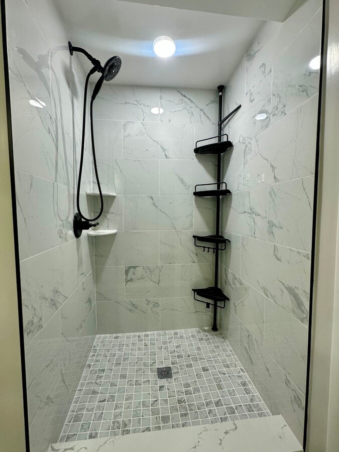 Photo - 7501 Elmore Ln