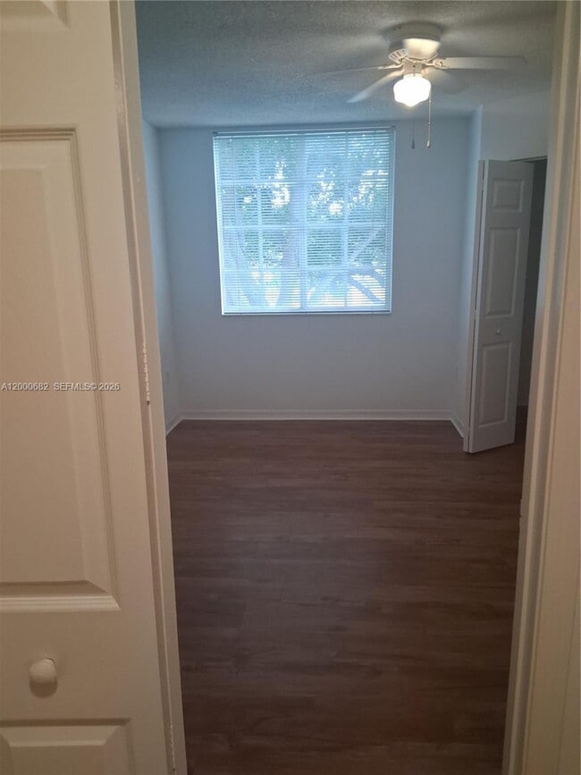 Photo - 620 SW 111th Ave Unit 203