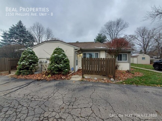 Building Photo - 2150 Phillips Ave Unit B