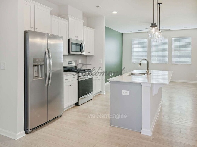 Photo - 209 Stammer Ln