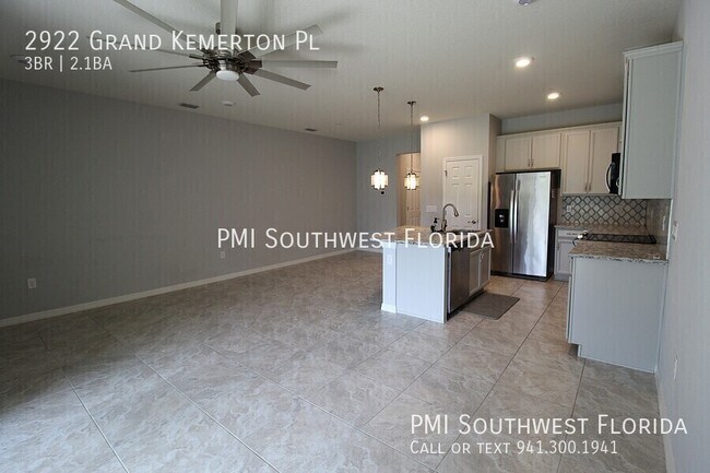 Photo - 2922 Grand Kemerton Pl