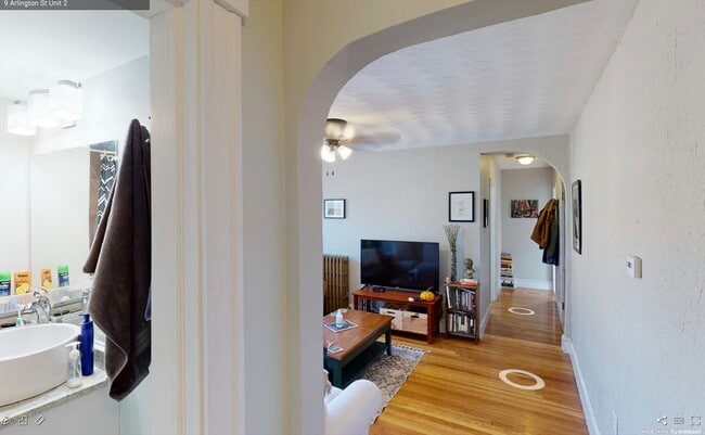 Photo - 9 Arlington St Unit 2