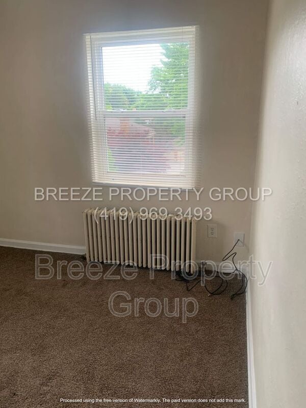 Photo - 2445 W Bancroft St