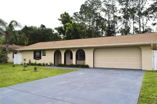 Photo - 134 Beechwood Ln