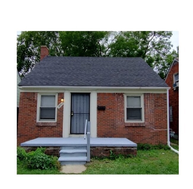 Building Photo - 18703 Waltham St