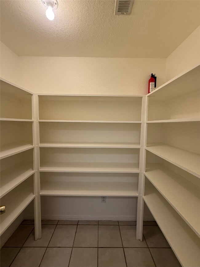 Photo - 827 Algoa-Friendswood Rd