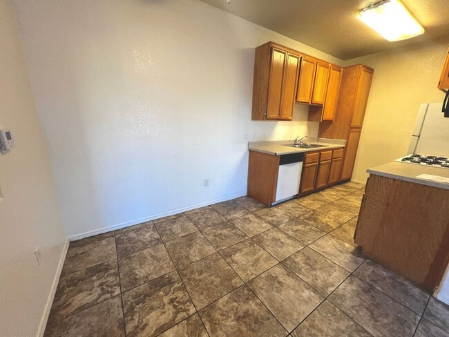 Photo - SPACIOUS 2BED/2BATH CONDO * FIRST FLOOR UNIT*