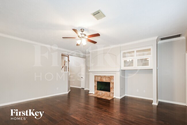 Photo - 20935 Clovermeadow