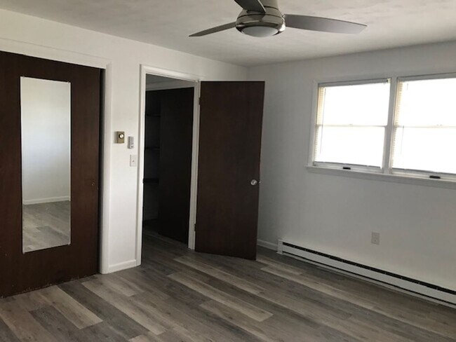 Photo - 212-212.5-2125 Filbert St Unidad 1