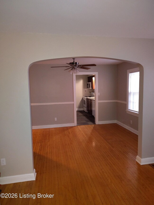 Photo - 3253 Lexington Rd