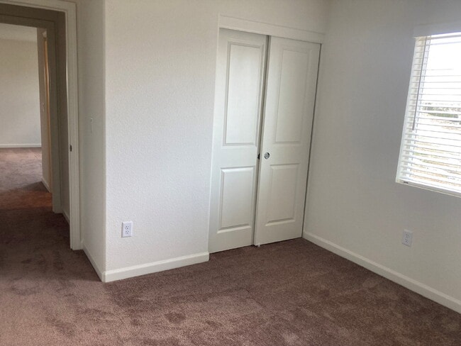 8967 Quail Fls Dr