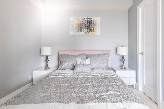 Photo - 12 John St Unit ID1037095P