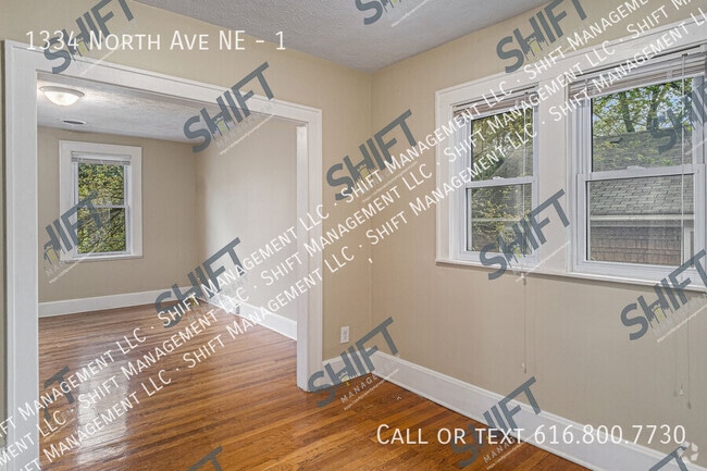 Building Photo - 1334 North Ave NE Unit 1 Rental