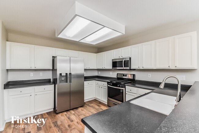 Photo - 942 Square Dance Ln