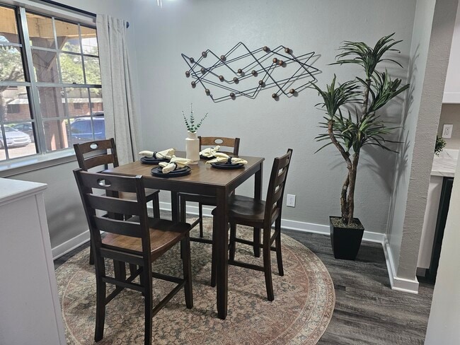 Photo - Castle Hill Apartments