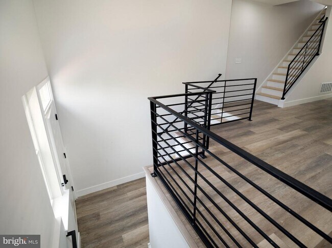 Photo - 303 Fountain St