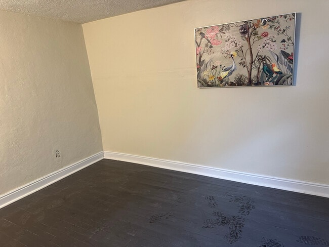 Photo - 189 N 6th Ave Unit b