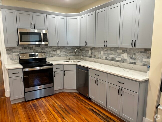 Building Photo - 761 E 7th St Unit 2 Rental