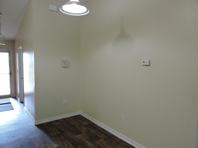 Photo - 178 Cabana Way