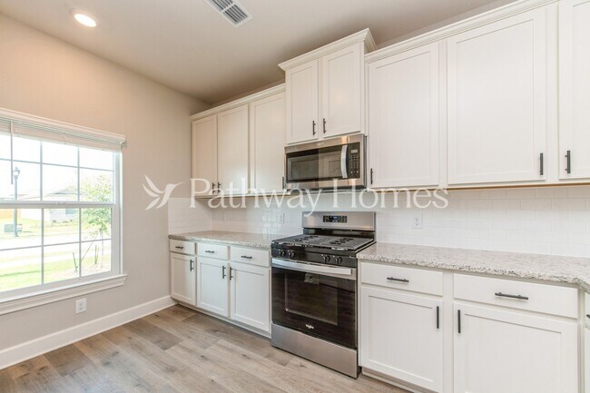 Photo - 619 Brookside Dr