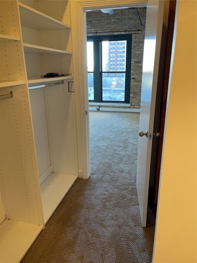 Photo - 411 W Ontario St Unit 603