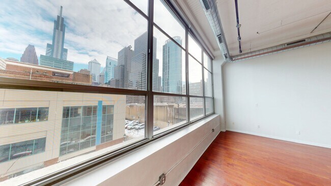 Photo - 2200-28 Arch St