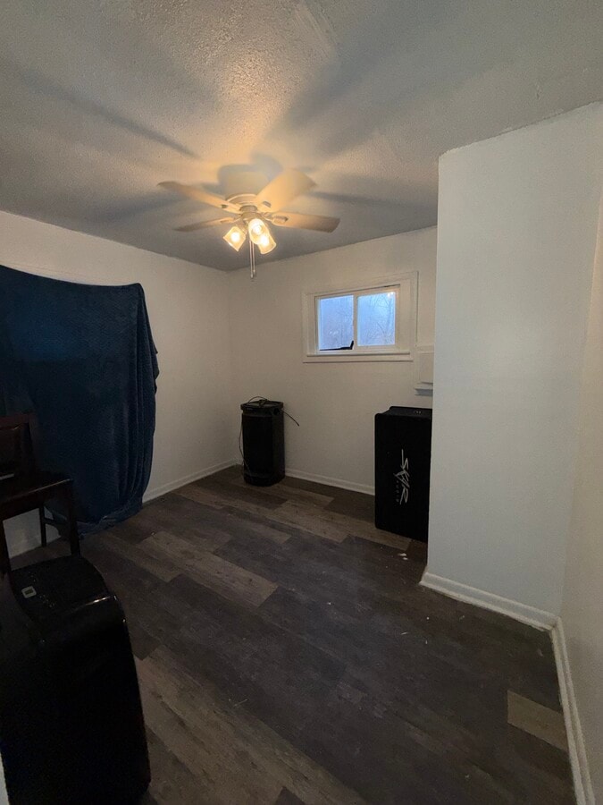 Photo - 2621 Churchill Ave