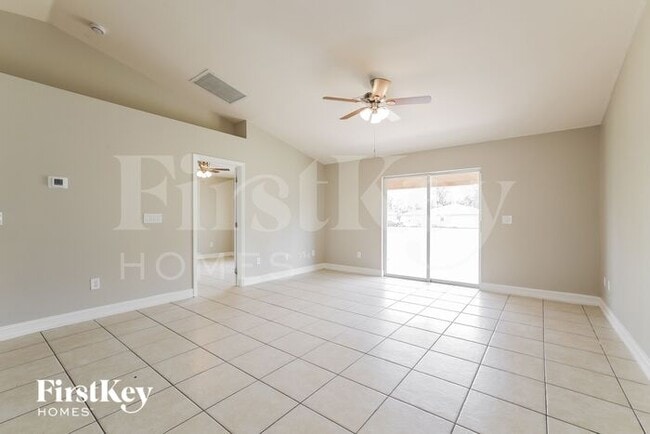 Photo - 2803 Owen Ave S