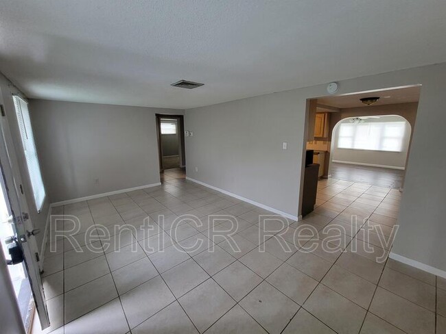 Photo - 7914 Wallaba Ln