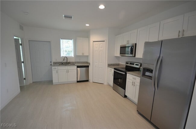 Photo - 3305 Bassie Ct