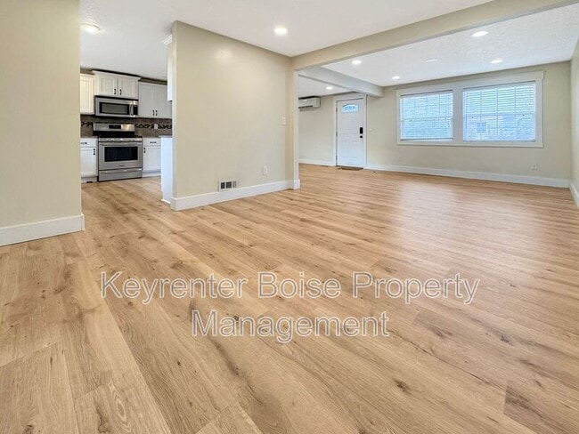 Photo - 7867 W Camas St