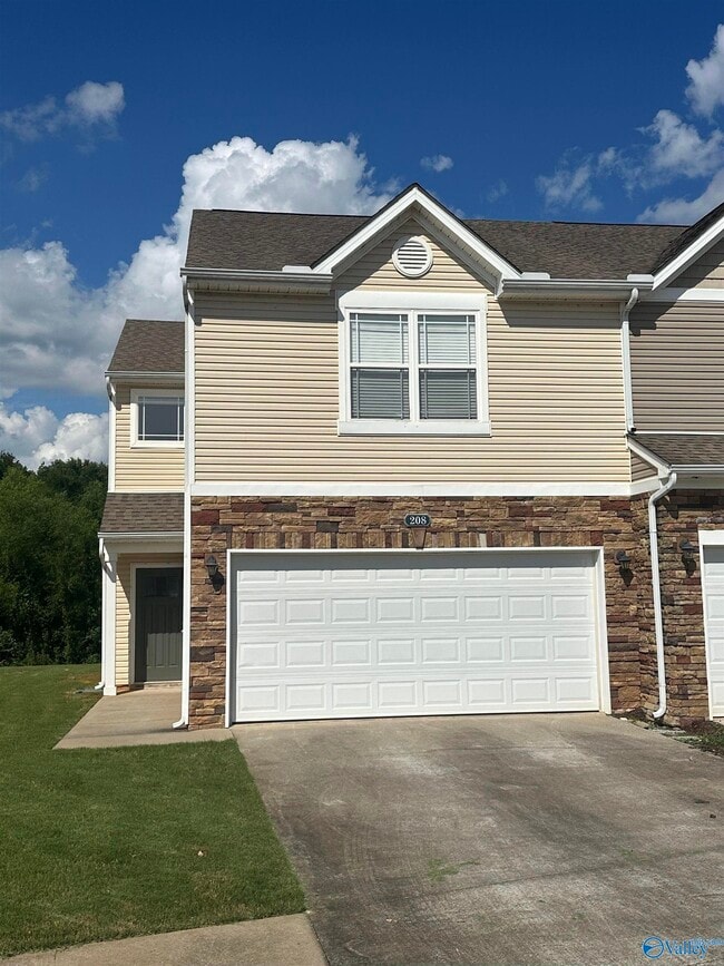 Photo - 208 Falling Water Ln SW