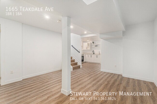 Photo - 1665 Teakdale Ave