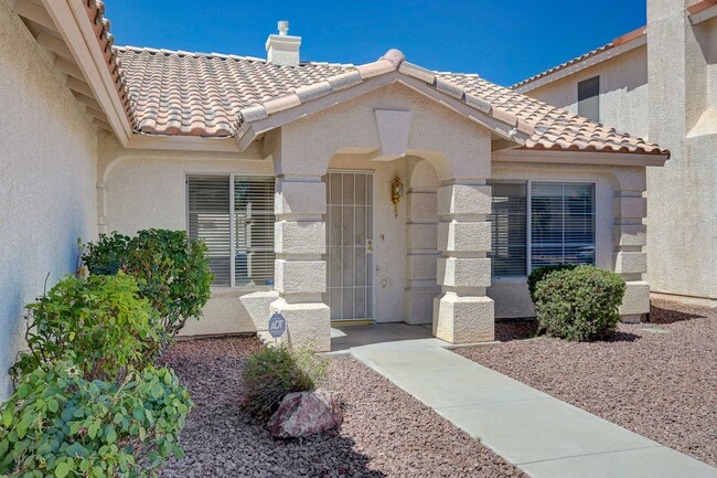 Photo - 472 Staghorn Pass Ave