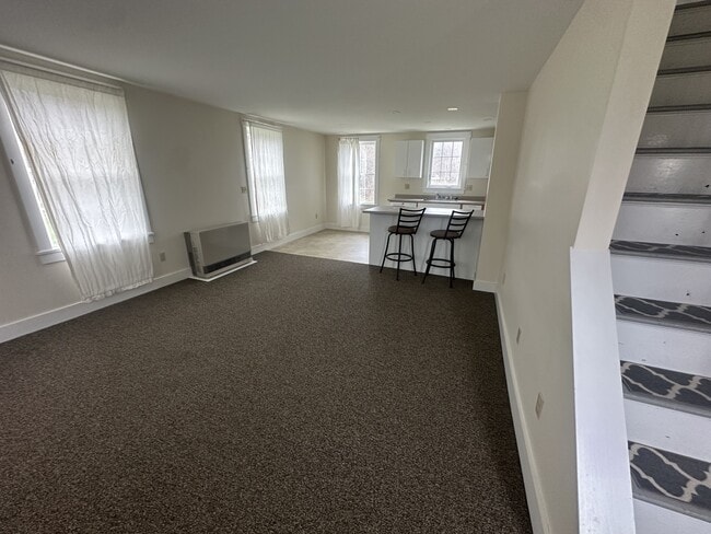 Photo - 799 River Rd