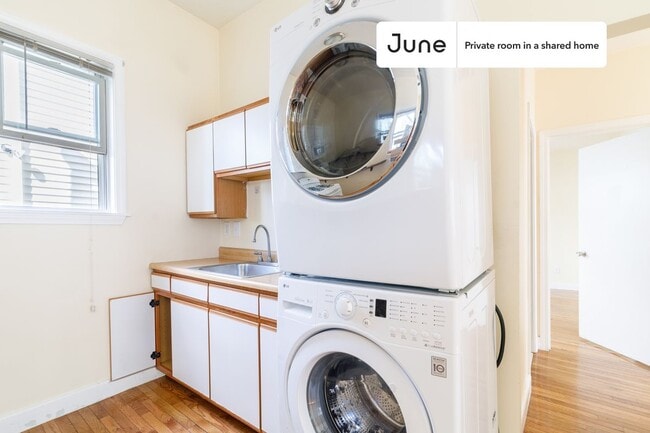 Photo - Room in Shared 2 bed/1 bath home Unit A