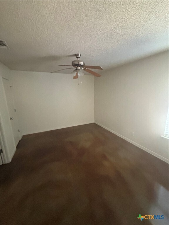 Photo - 105 Kings Ct Unidad A