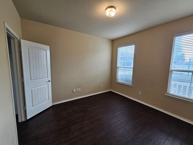 Photo - Available now ready for immediate move in  $500 off second month's rent move in special