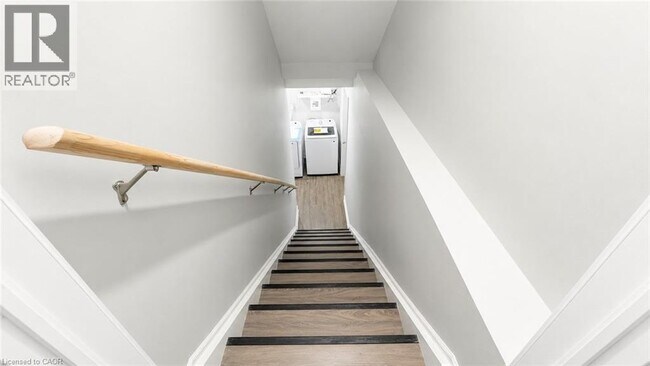 Photo - 154 Tartan Ave.