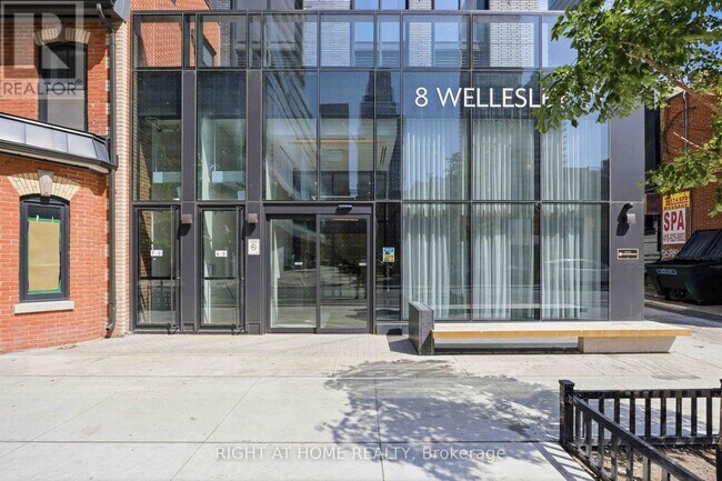 Photo - 8 Wellesley St E Unit 5110