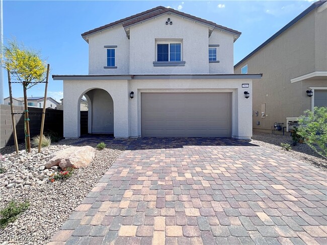 Building Photo - 2942 Gaffer Film St